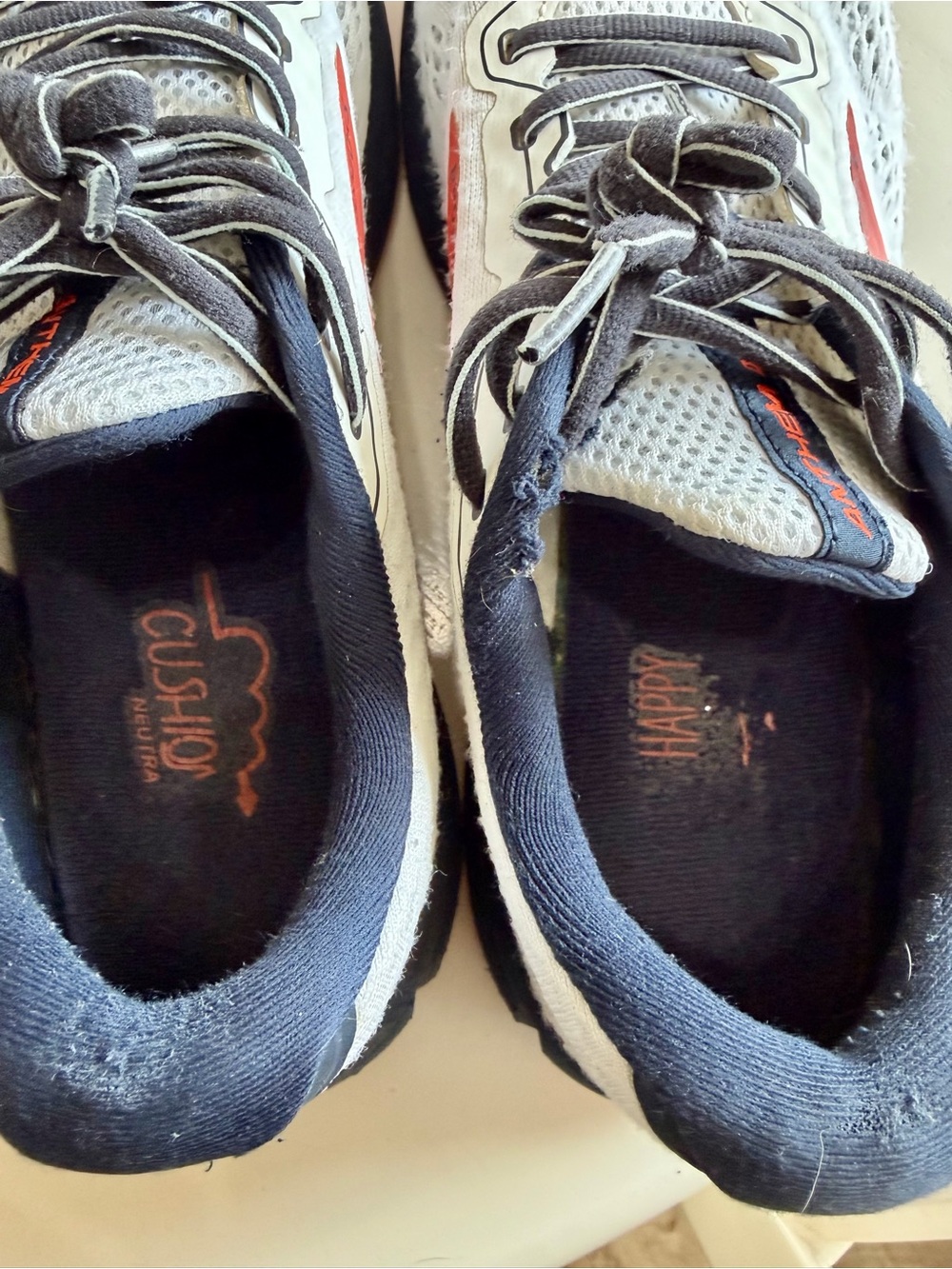 Brooks Men's Light Grey & Orange Lightweight Running Shoes - Picture 6 of 16